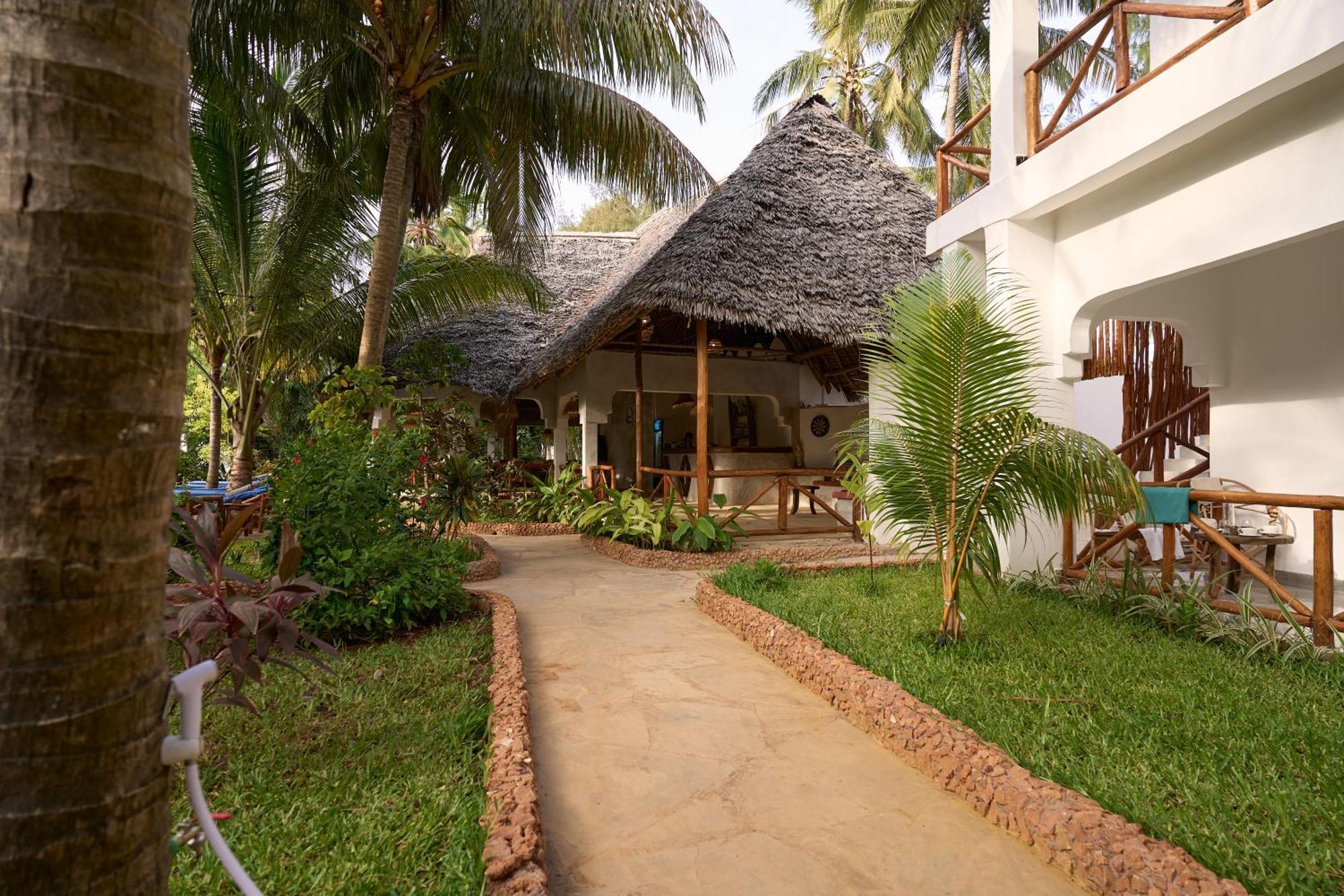 African Bungalows Nungwi Exteriör bild