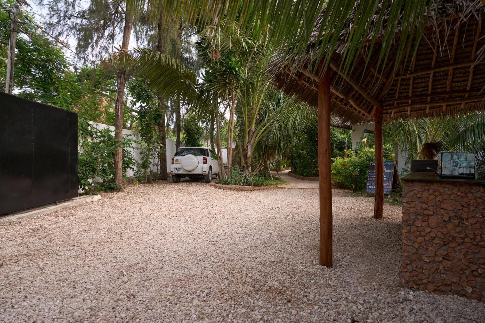 African Bungalows Nungwi Exteriör bild