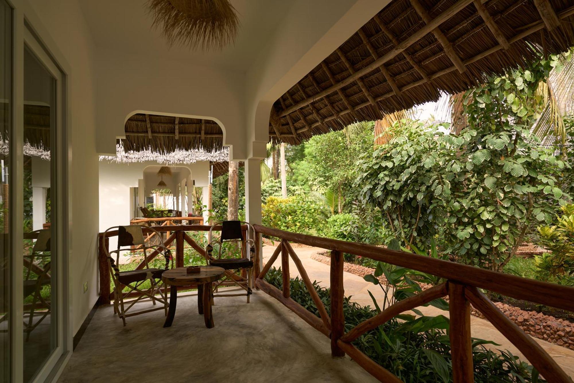 African Bungalows Nungwi Exteriör bild