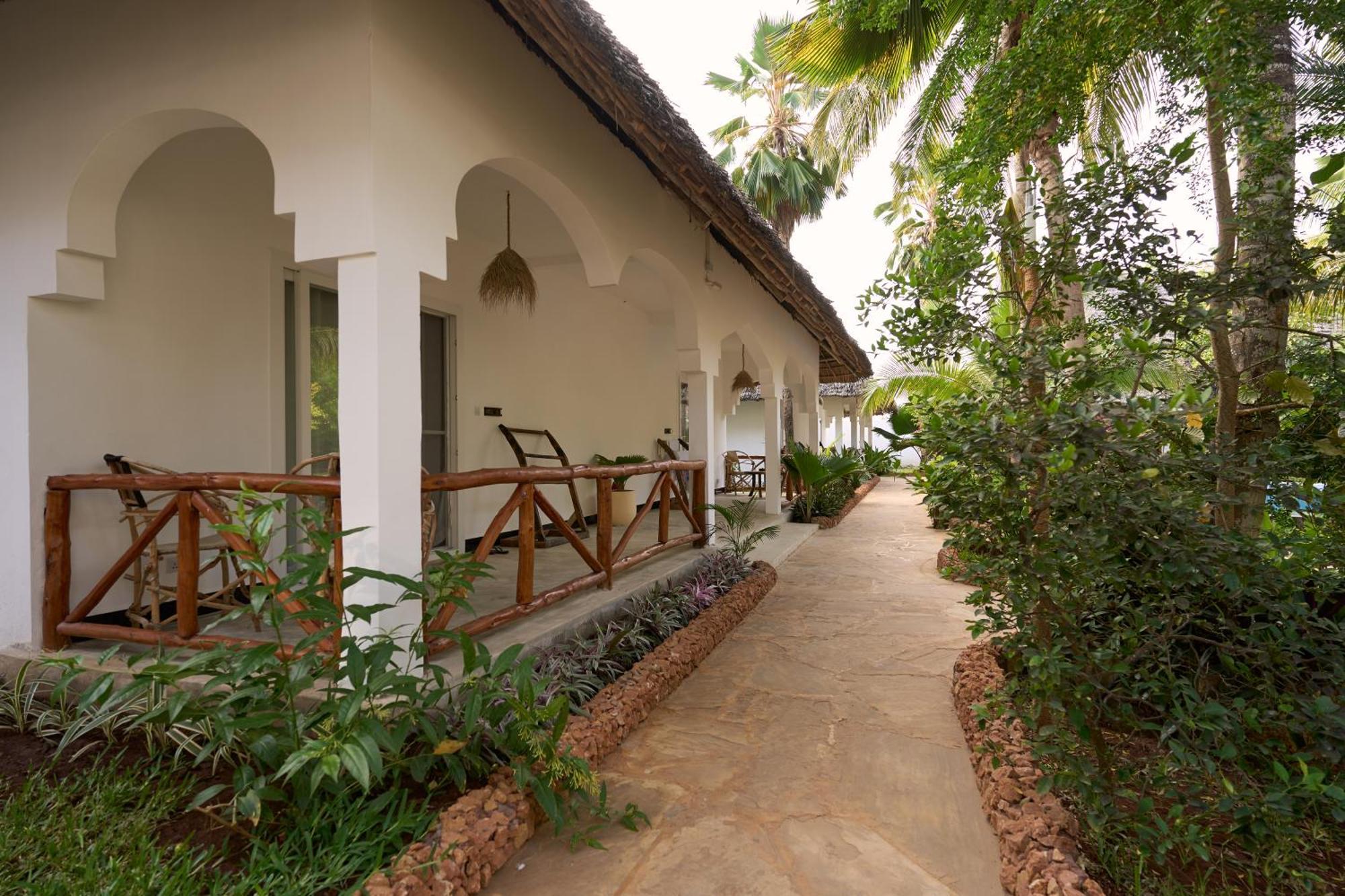 African Bungalows Nungwi Exteriör bild