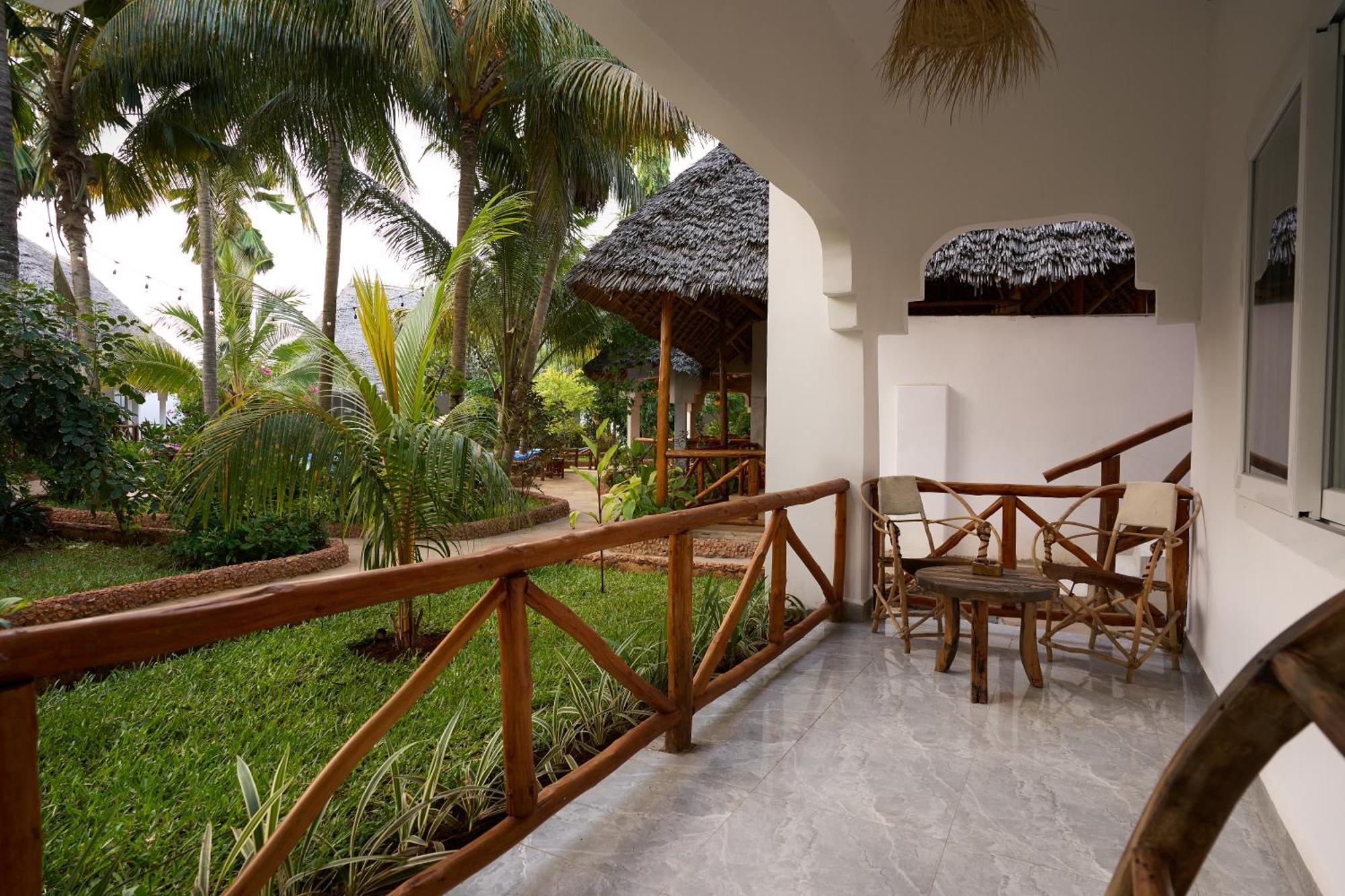 African Bungalows Nungwi Exteriör bild
