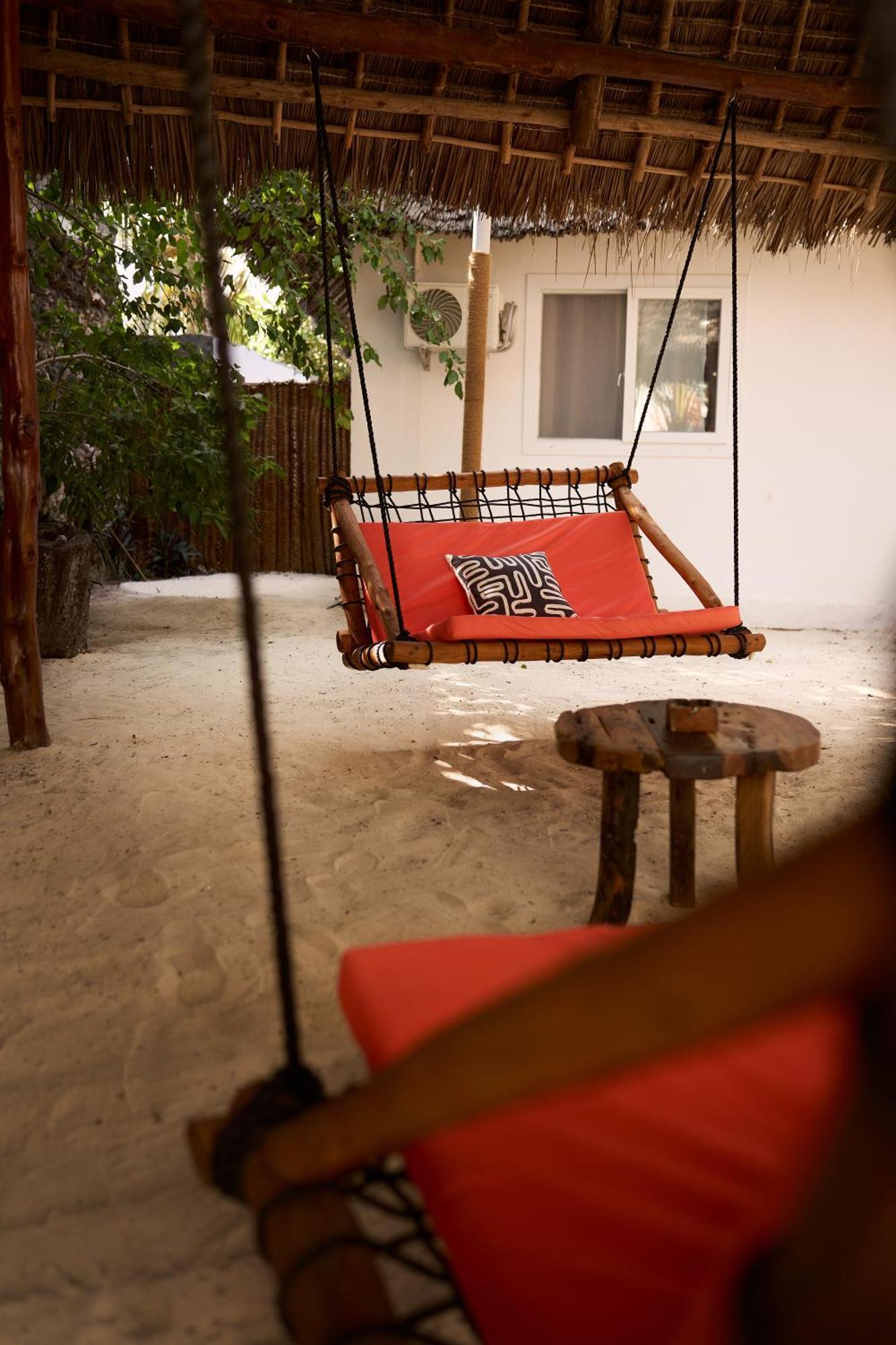 African Bungalows Nungwi Exteriör bild